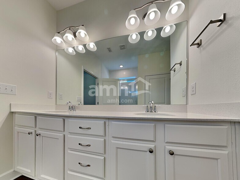 Building Photo - 33939 Ackee Ln