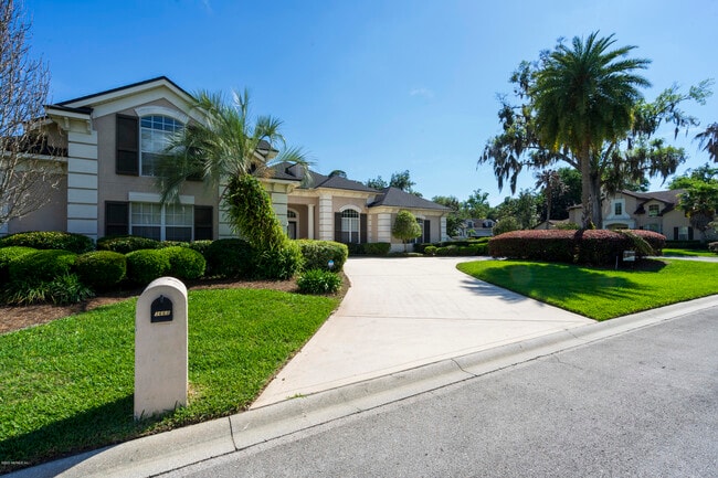 Building Photo - 3668 Windmoor Dr