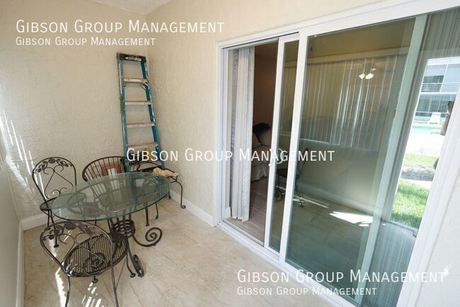 Building Photo - 3000 E SUNRISE LAKES Dr