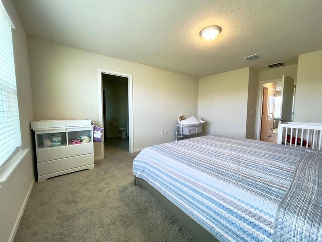 Building Photo - 2143 Charming Ave