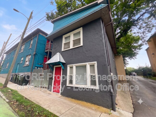 Building Photo - 156 E Fourth St