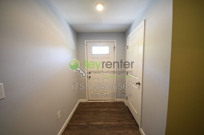 Building Photo - 49 Manilla Cir