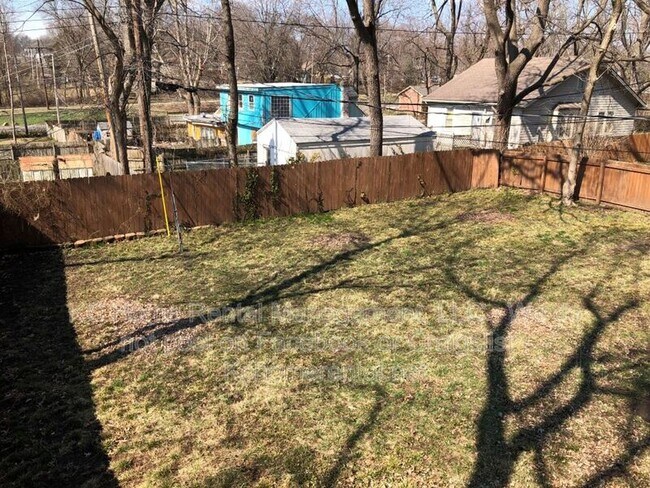 Building Photo - 8234 Main St