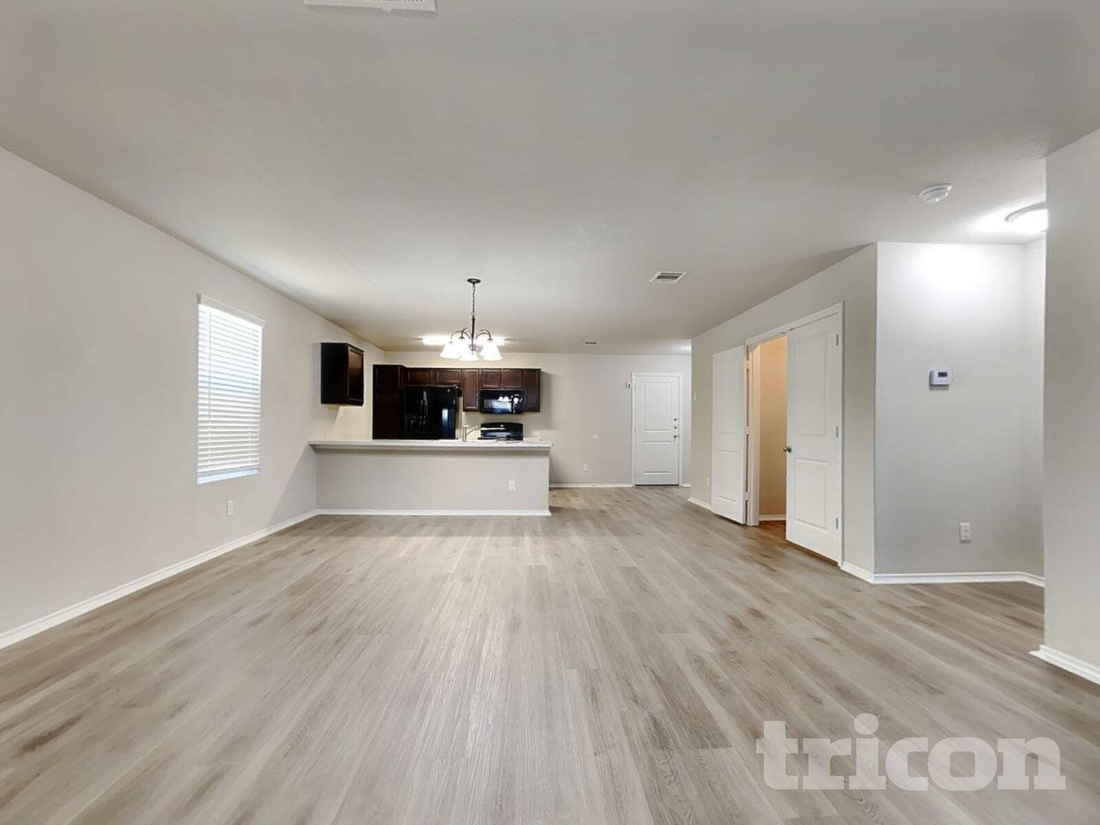 Building Photo - 9727 Marbach Hl