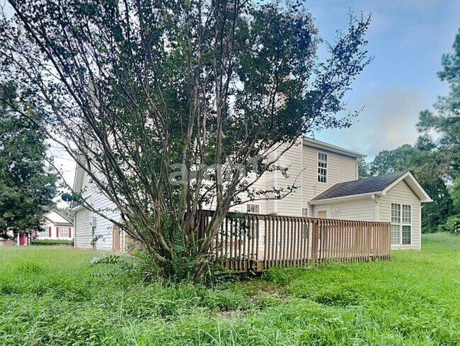 Building Photo - 1831 Green Oak Cir