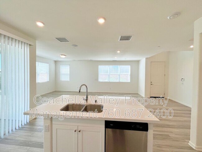 Building Photo - 84443 Passagio Lago Way