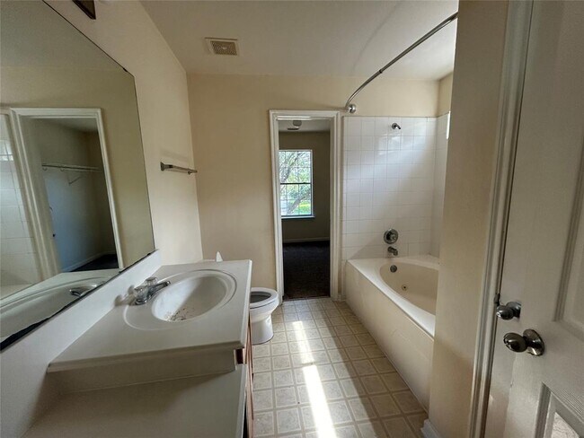 Building Photo - 8131 Tassel Field Ln
