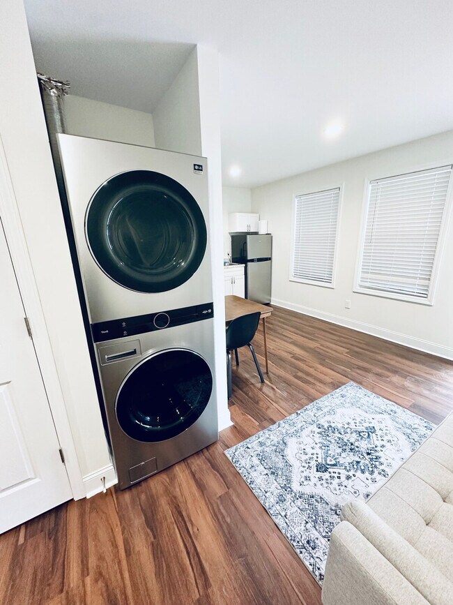 Building Photo - 86 Crest Ln