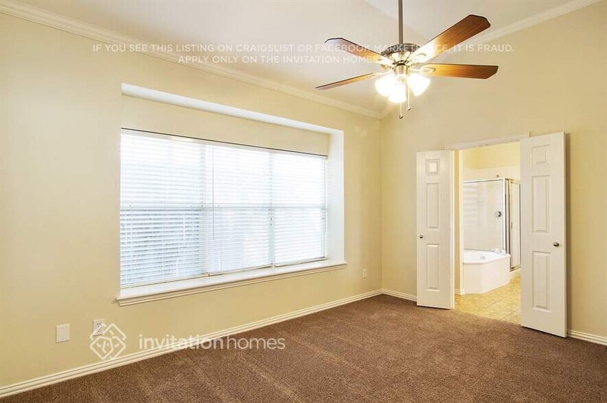 Building Photo - 1312 W Branch Hollow Dr
