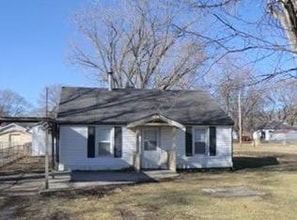 Building Photo - 418 Spratley St