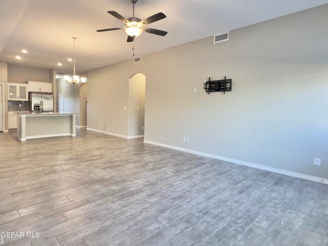 Building Photo - 13877 Paseo Perlas Dr