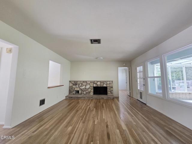 Building Photo - 3815 Mayfair Dr