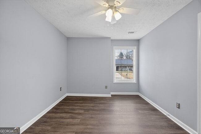 Building Photo - 5205 Maltdie Ct NE