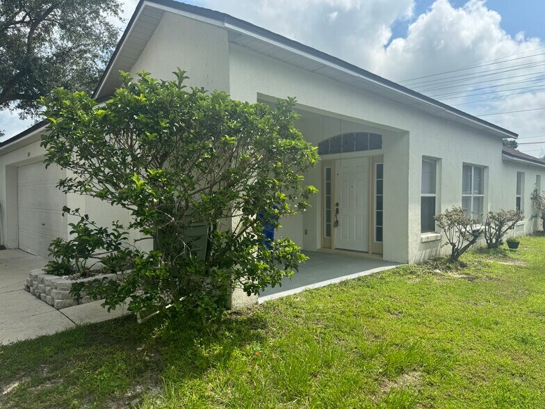 Building Photo - 2161 Jessa Dr