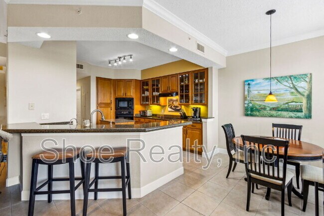 Building Photo - 425 N Ocean Grande Dr