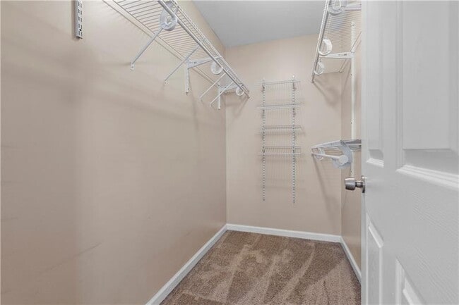 Building Photo - 841 Blossom Wy
