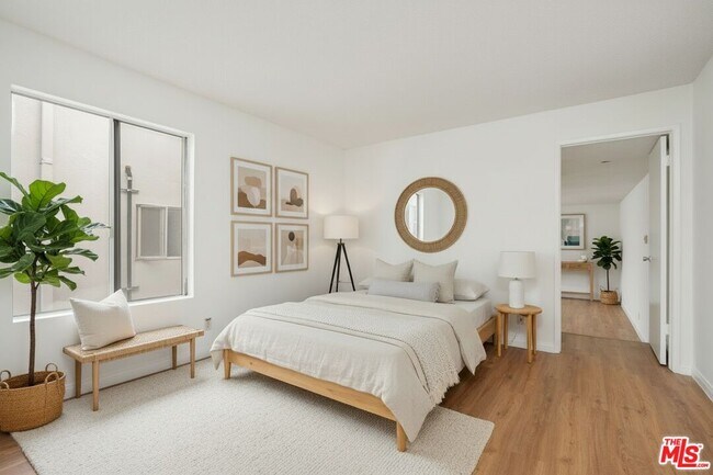 Building Photo - 953 4th St