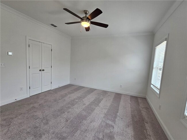Building Photo - 500 Healy Dr