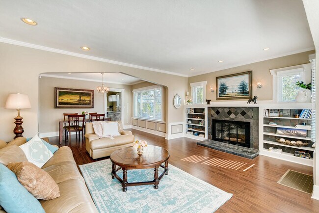 Building Photo - Stadium Home N Tacoma