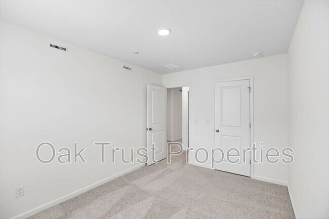 Building Photo - 502 Townsford Ln