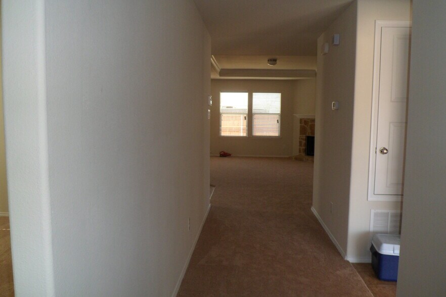Building Photo - 1508 Abby Creek Dr