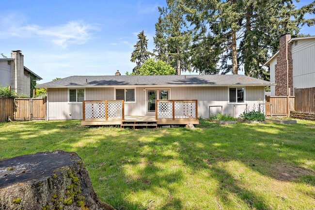 Building Photo - Charming 3-Bed Rental Home in Olympia | Pe...