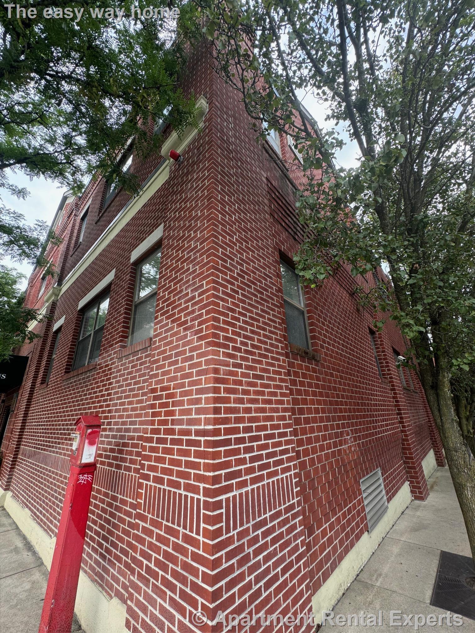 Building Photo - 373 Highland Ave