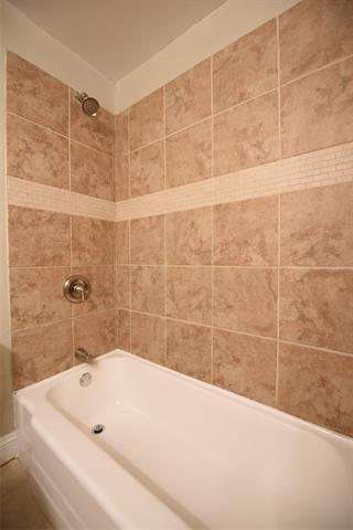 Building Photo - 730 Greenhaven Dr