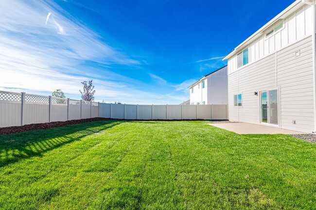 Building Photo - New 4 Bed 2.5 Bath House in Star