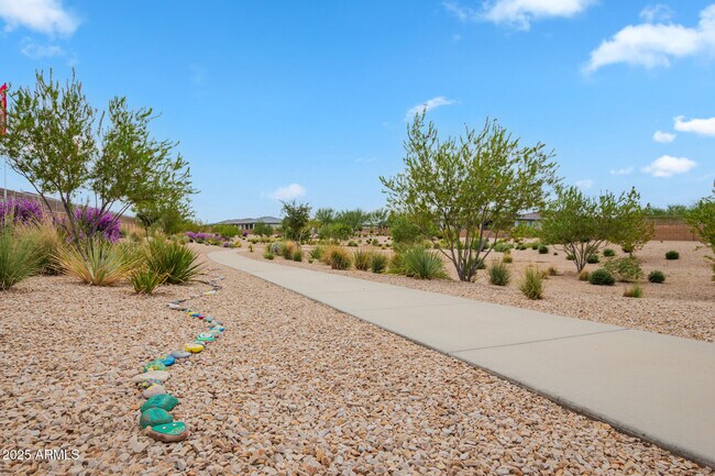 Building Photo - 39801 N Trajen Pl