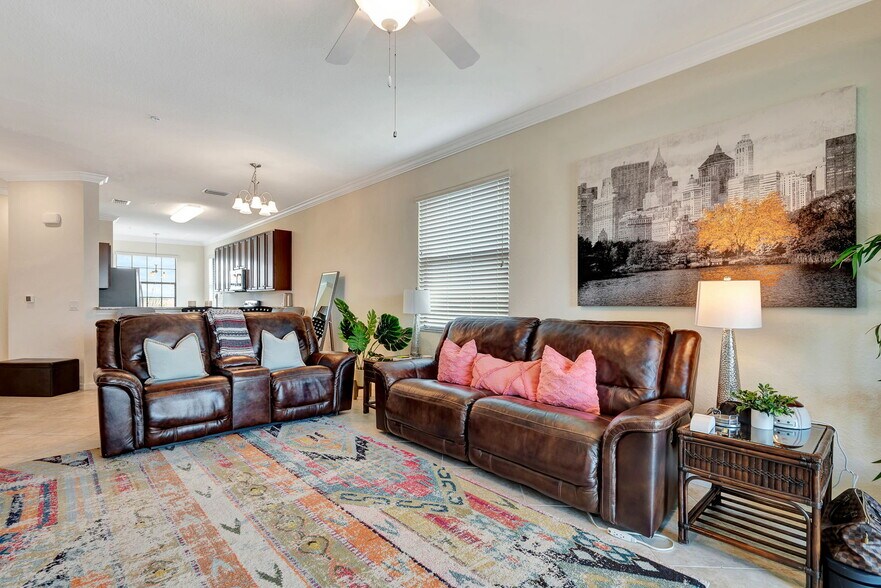 Building Photo - 16706 Vardon Ter