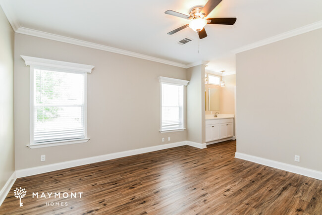 Building Photo - Stylish 3-Bedroom Home