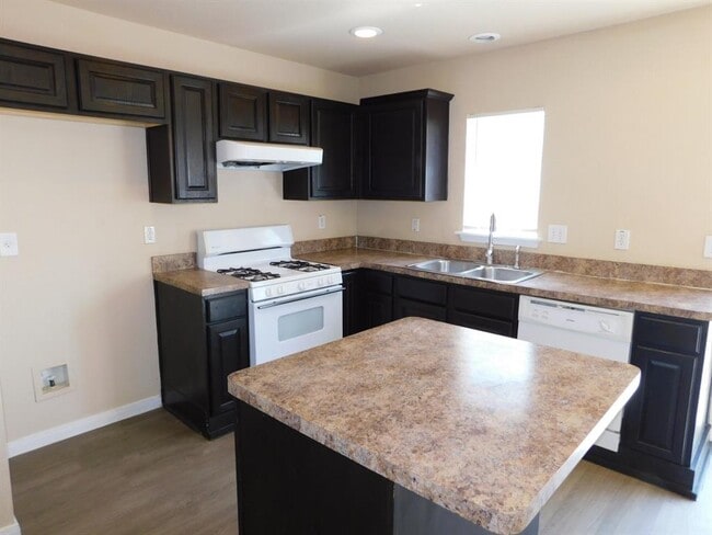 Building Photo - 4905 Lexington Meadow Ln
