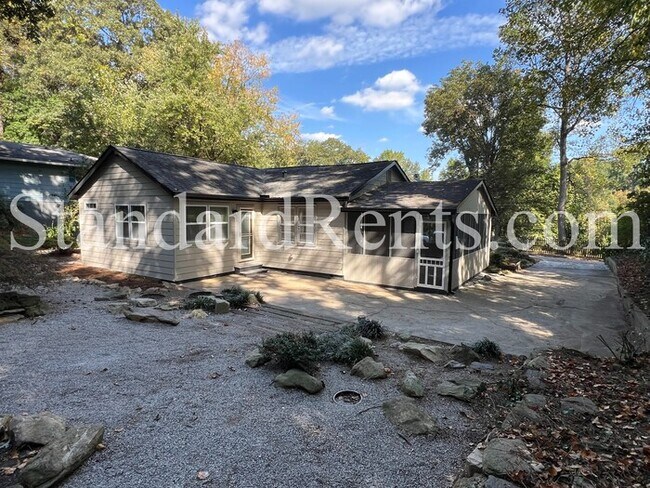 Building Photo - Updated West Midtown Bungalow