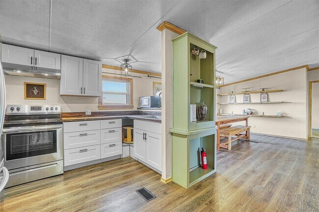 Building Photo - 20735 E County Rd 153