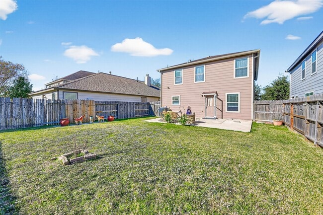 Building Photo - 20631 Tayman Oaks Dr