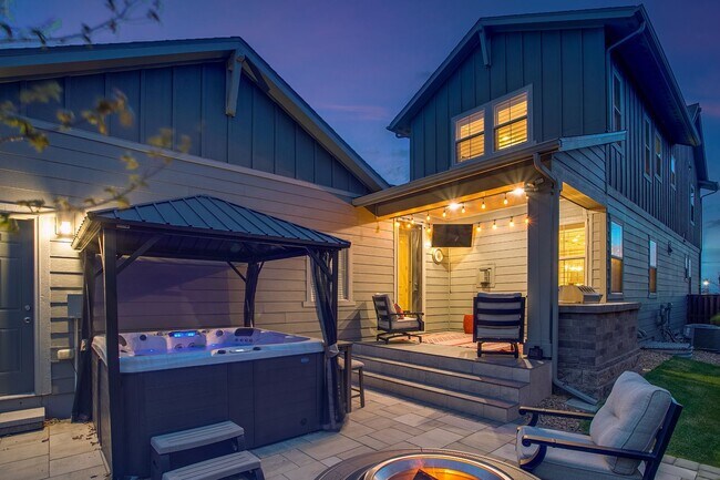 Building Photo - Large single family home in Central Park.