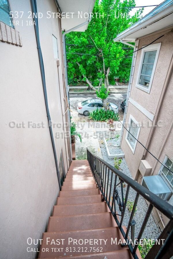 Building Photo - 537 2nd St N