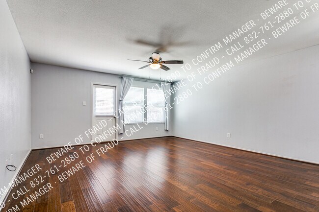 Building Photo - 1128 Foxglove Ln