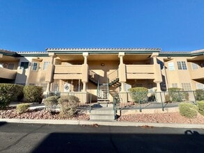Building Photo - NEWLY UPDATED CONDO WITH BALCONY NEAR SUMMERLIN
