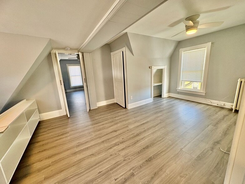 Building Photo - 735 Morgan Ave