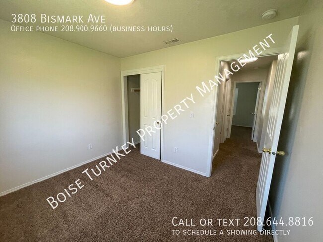Building Photo - 3808 Bismark Ave