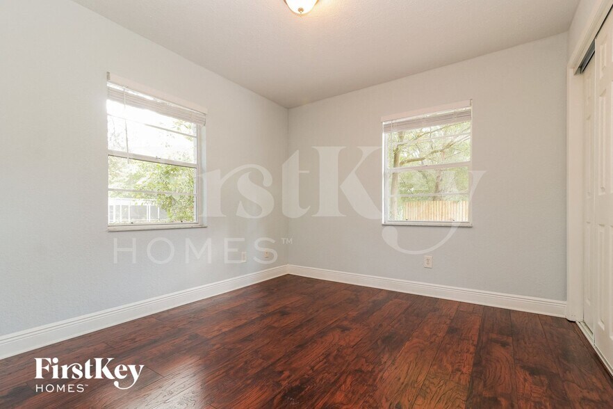 Building Photo - 1101 Melrose St