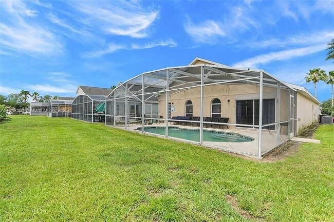 Building Photo - 915 Lockbreeze Dr