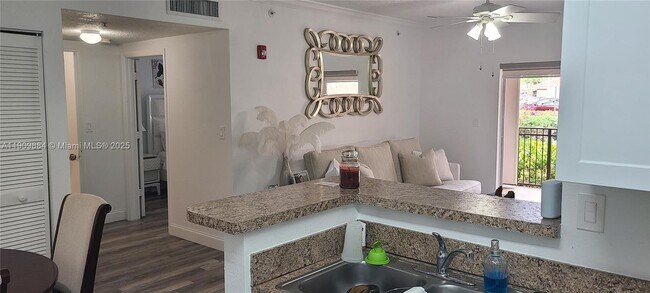 Building Photo - 220 SW 116th Ave