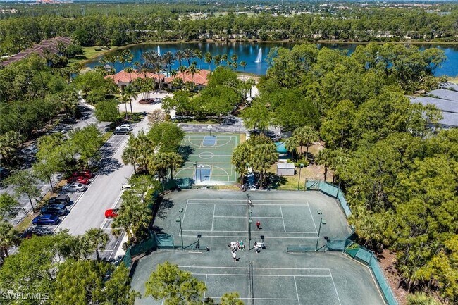 Building Photo - 1757 Tarpon Bay Dr S