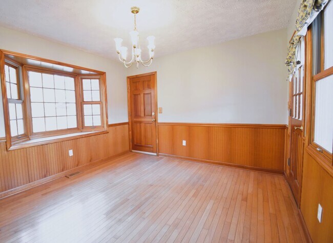 Building Photo - Coming Soon: 3 Bedroom 2.5 Bathroom on Over 2 Acres and Zoned for Horses