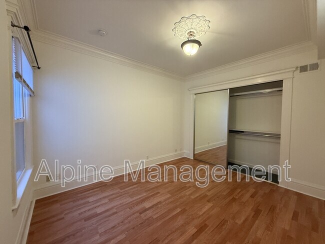 Building Photo - 115-117 Sanchez Street - 115-3