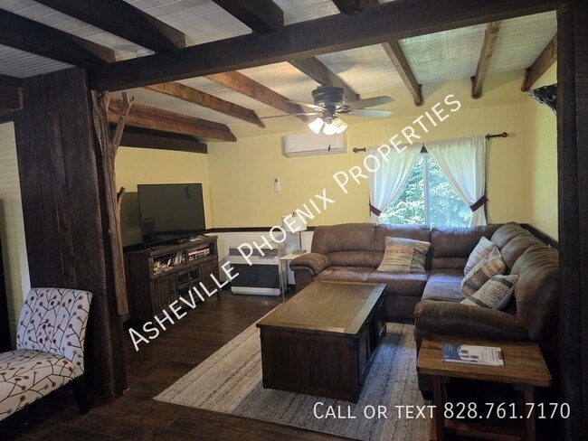 Building Photo - 361 Warren Creek Rd