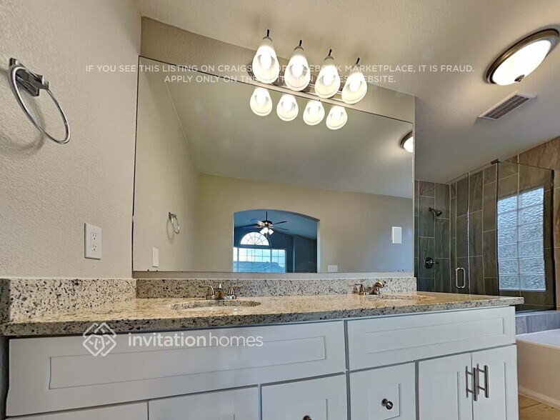 Building Photo - 3731 Sawgrass Trail